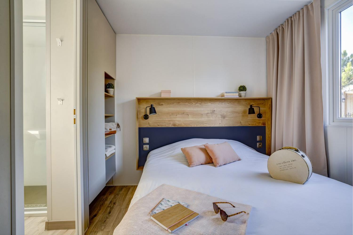 Bathroom at Cottage Atlantide 6p 3Bdrms AirConPremiu in France