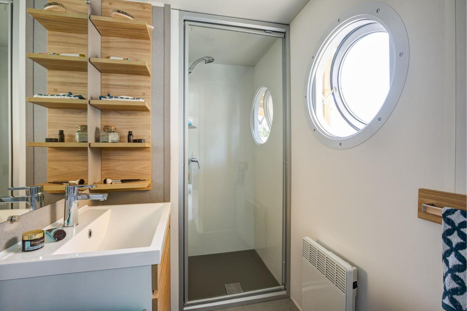 Cottage 4p 2Bdrms AirCon ****