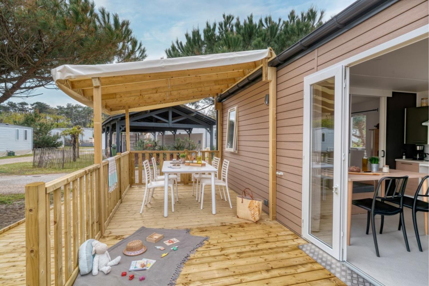 Interior living area at Cottage 4p 2Bdrms AirCon **** in France