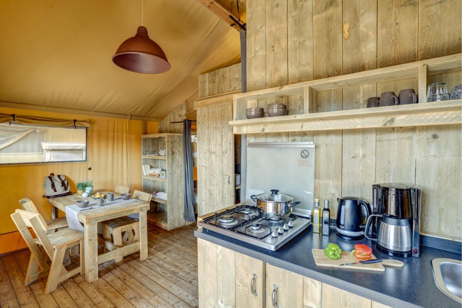 Lodge 4p 2Bdrms ****