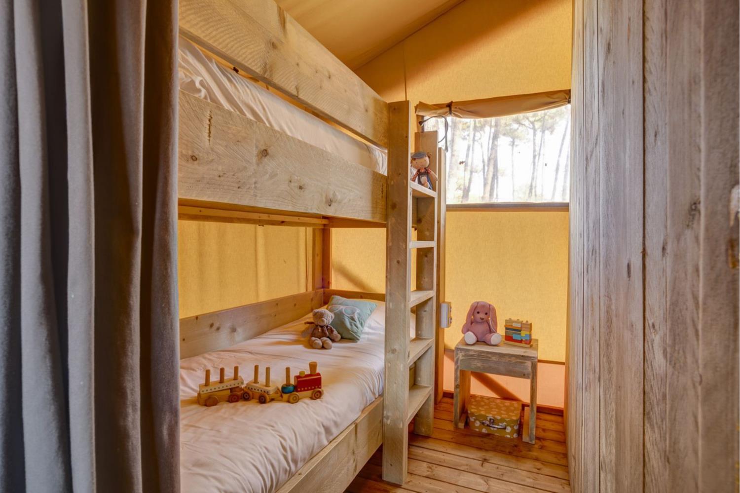 Lodge 4p 2Bdrms ****