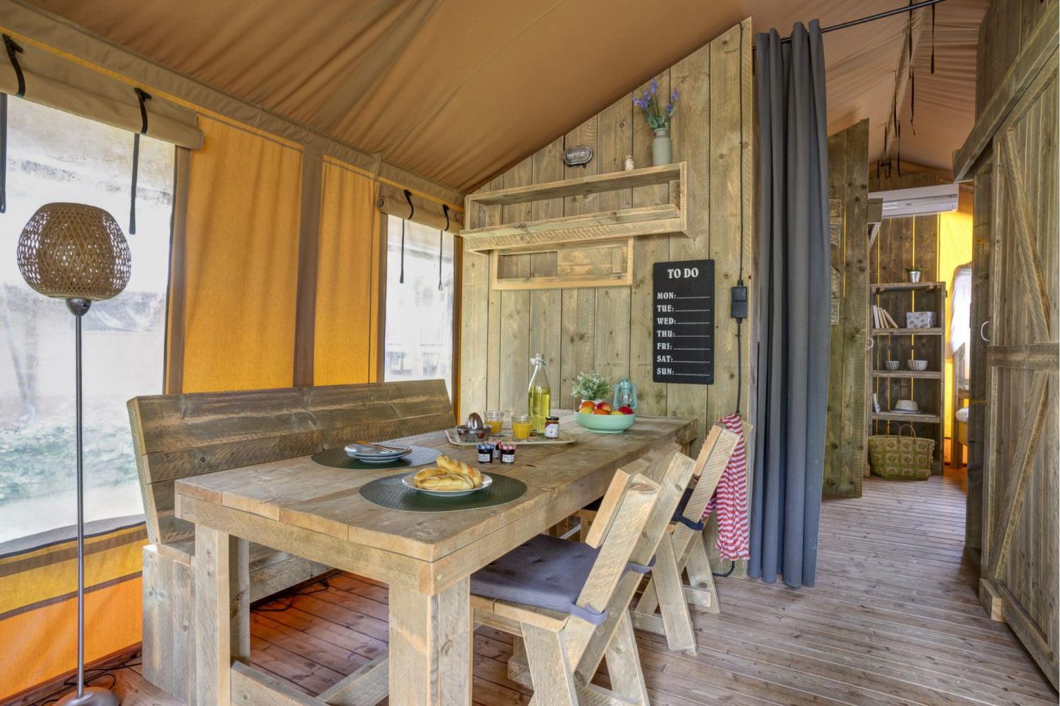 Lodge Safari 6p 3Bdrms AirCon ****