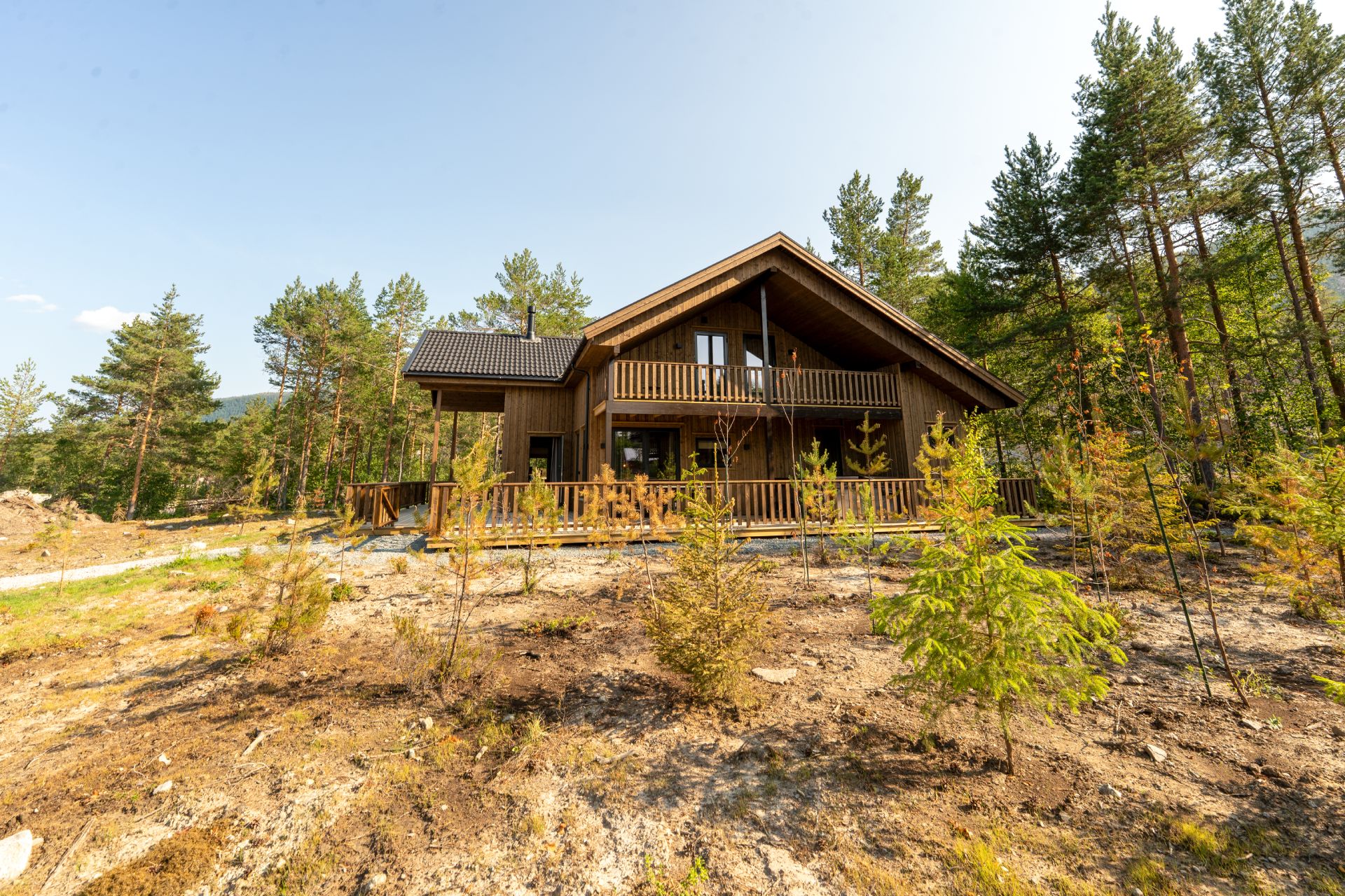 Outdoor terrace and garden at Twin Lakelodges 20p in NO