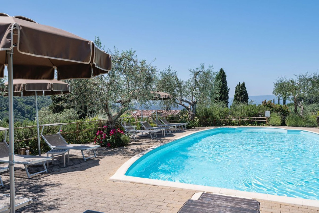 Oliveta Falco — 5