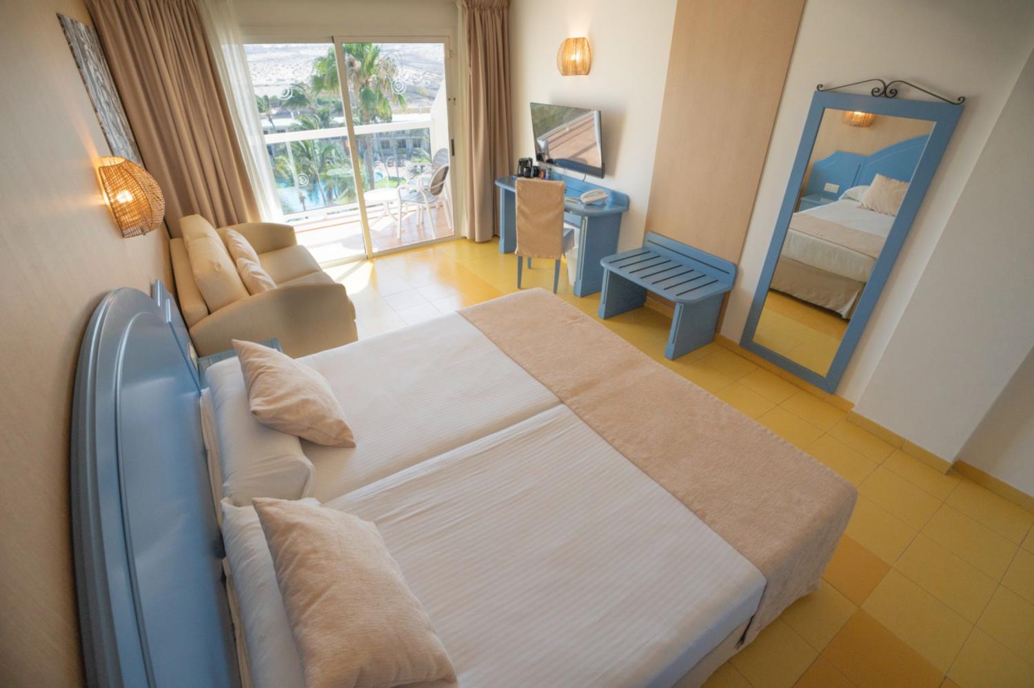 Kitchen facilities at Hotel Drago Park Family Room in Spain