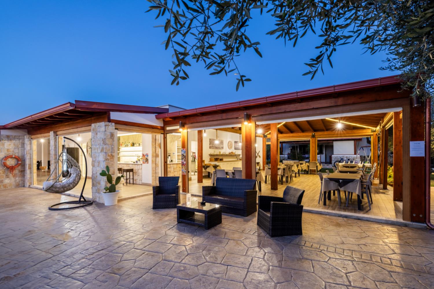 Semi detached Villa Country