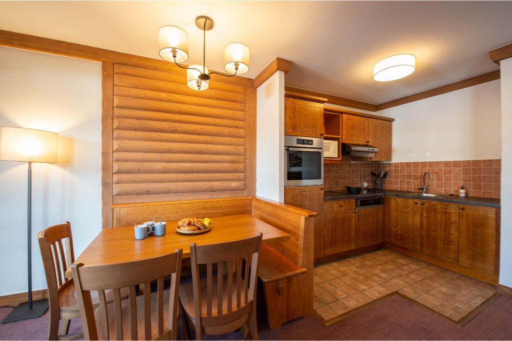 Arc 1950 Le Village 3p6p Superior