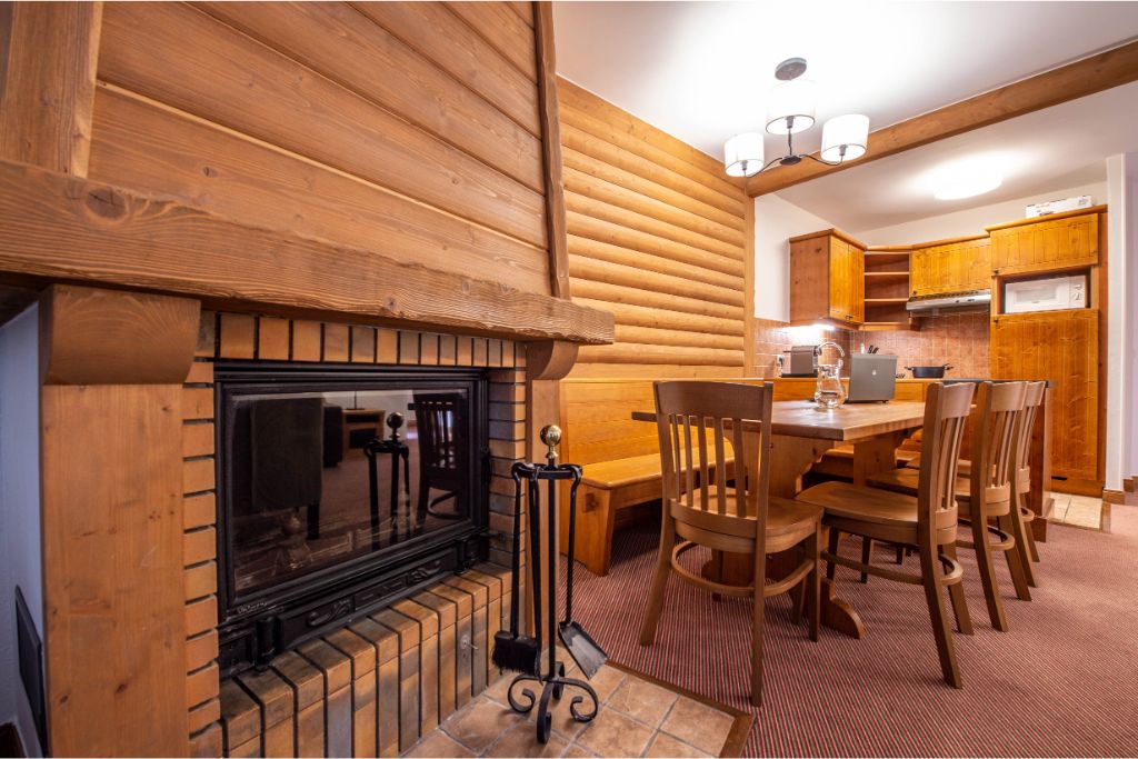 Arc 1950 Le Village 4p8p Superior