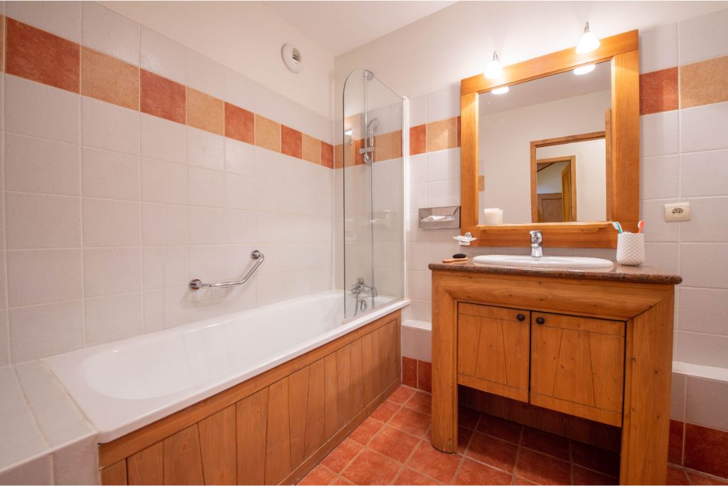 Arc 1950 Le Village 4p8p Superior