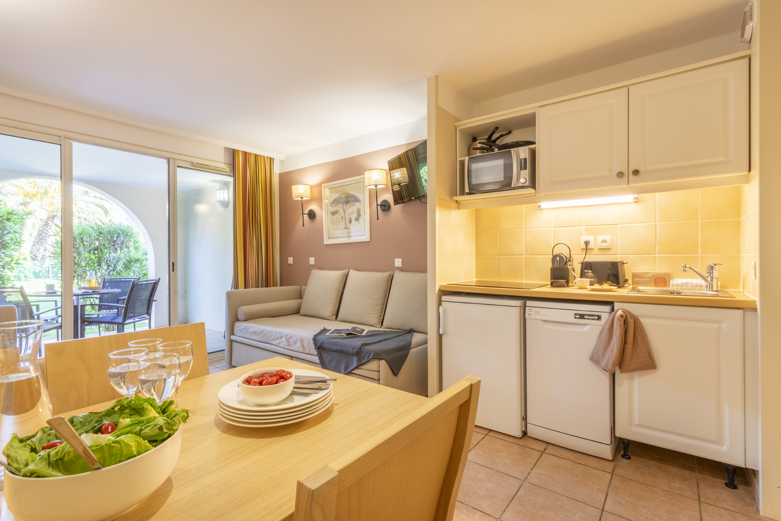 Le Hameau de la Pinede Studio 5p R