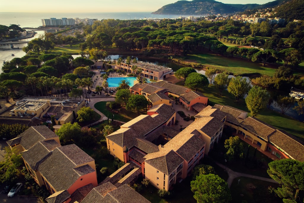 Cannes Mandelieu 2p5p