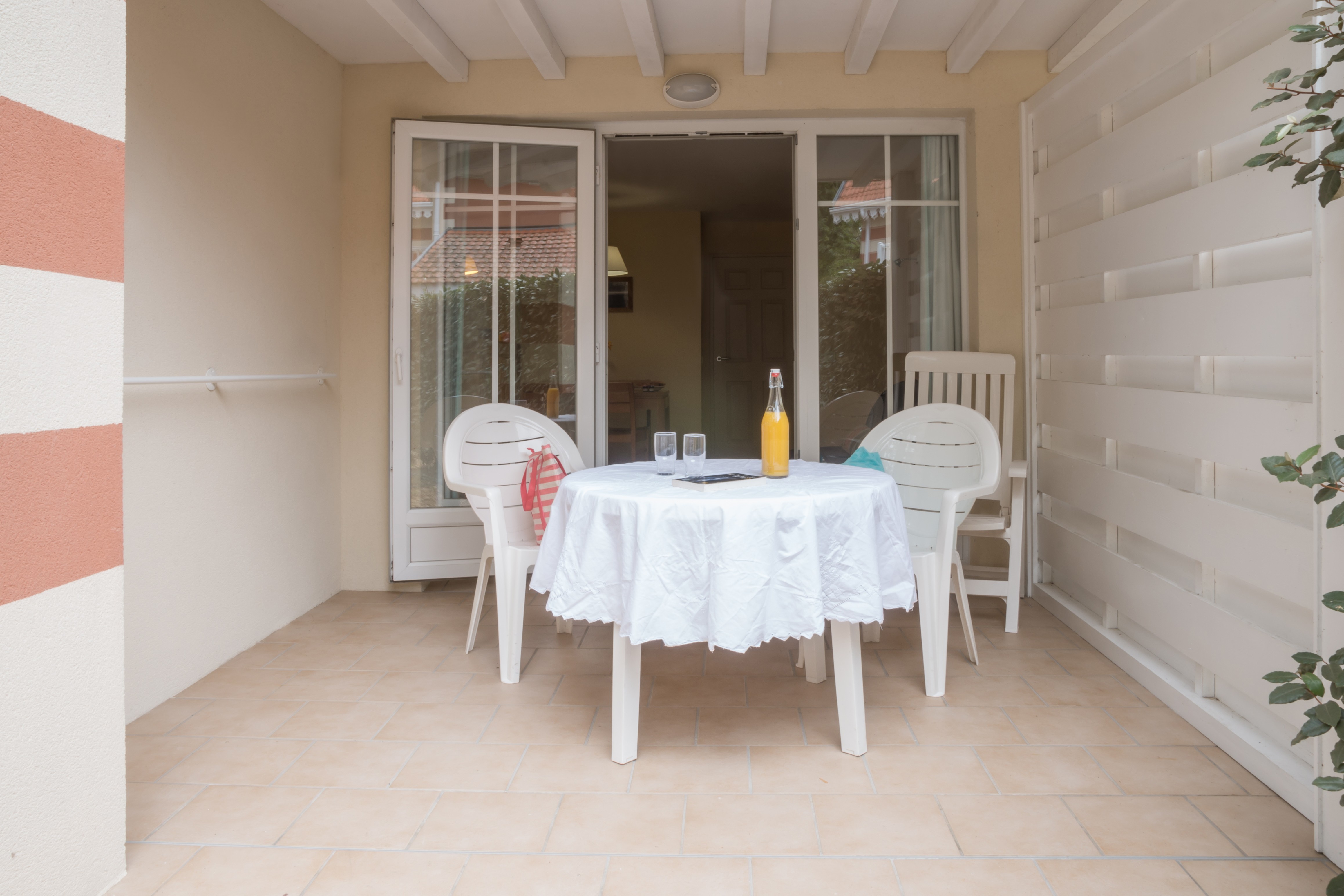 Swimming pool area near Les Dunes du Medoc 2p4p in France