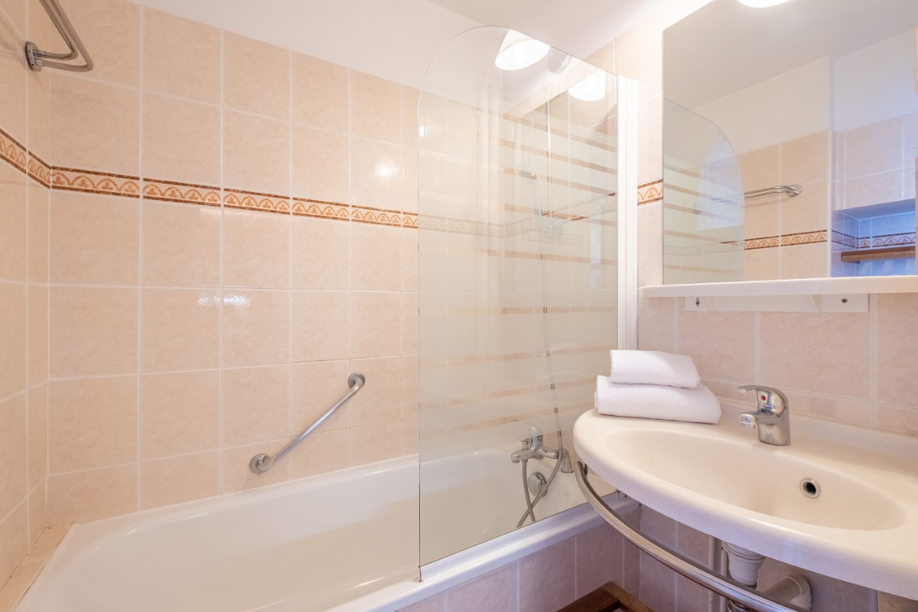 Les Bleuets Studio Standard Eco 4 person