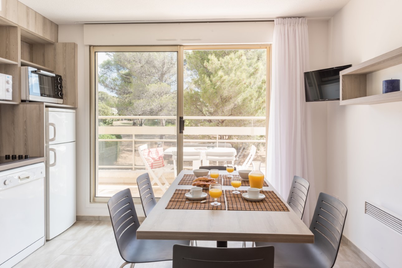 Swimming pool area near La Corniche d'Or 3p6p Duplex Garden View in France