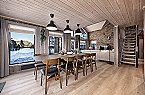 Twin Lakelodges 20p